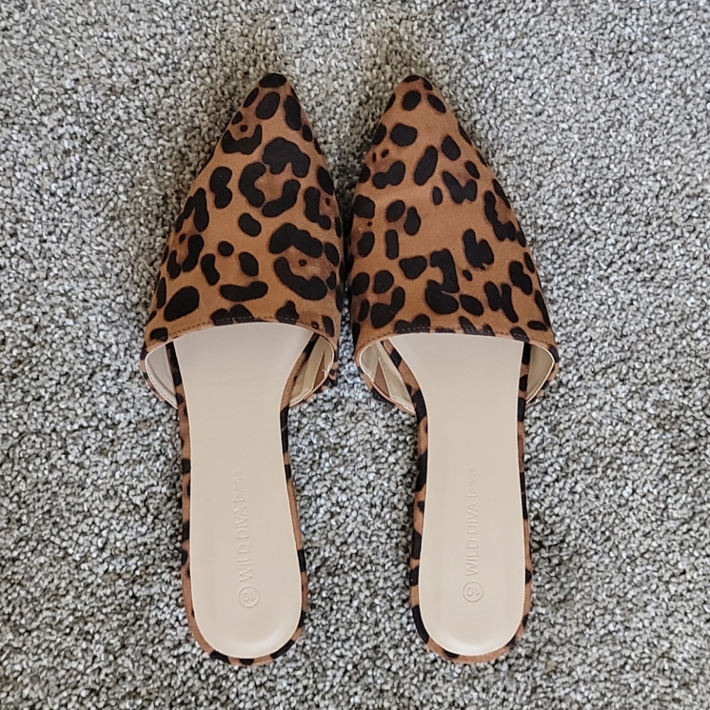 Women's Wild Diva Leopard Print Mules Sz 10